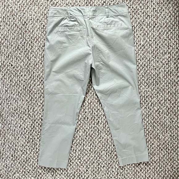 New York & Company NWT Women’s Stretch Straight-Leg Crop Pants, Size 6, Light Gr - Picture 3 of 7